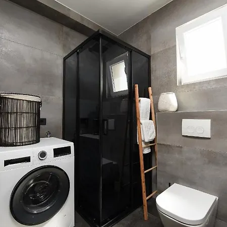 Luxury N Apartman *